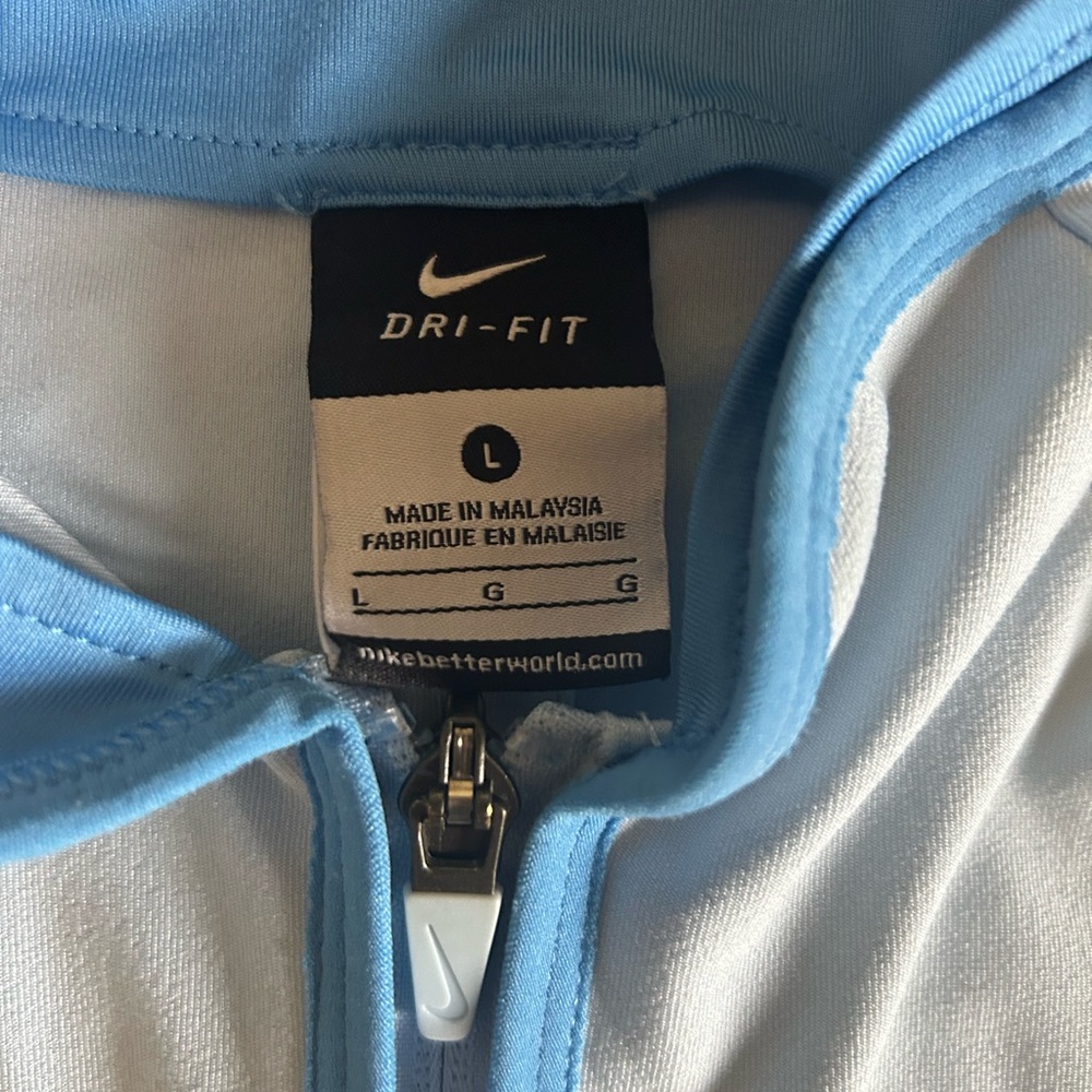 Nike jacket - Picture 2 of 3
